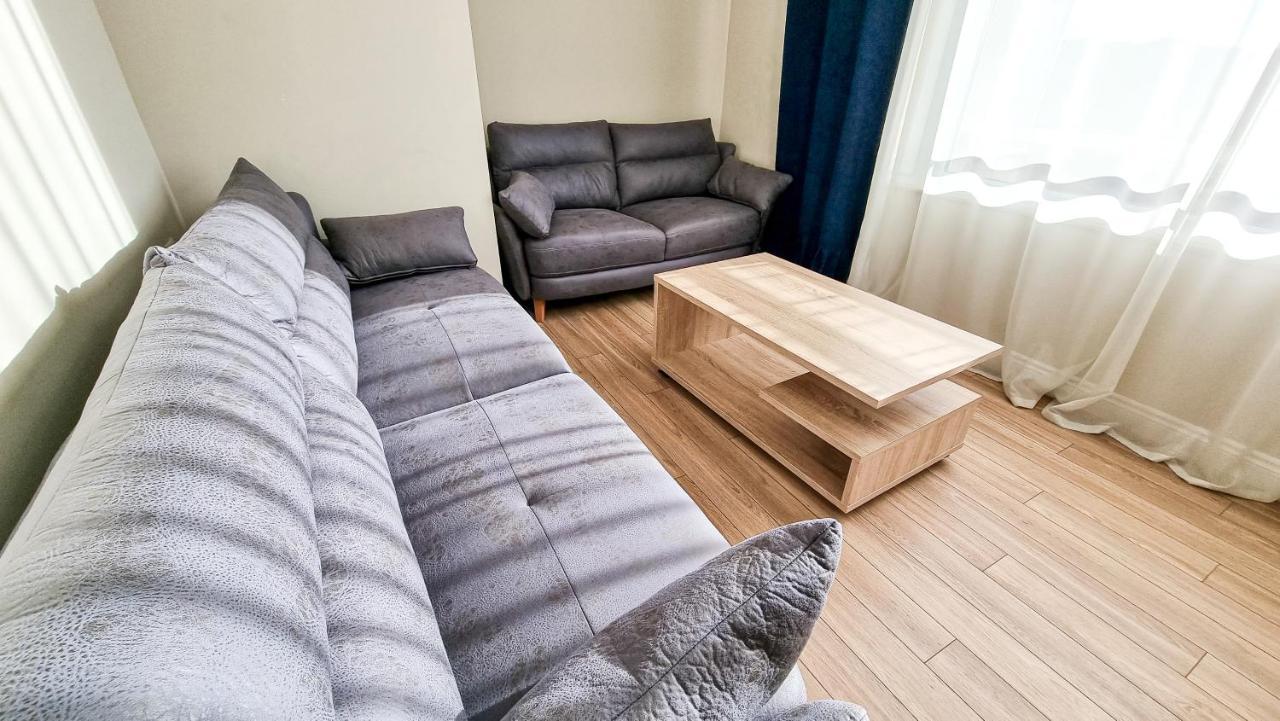 Skyline View 2Br Apartment Тирана Экстерьер фото